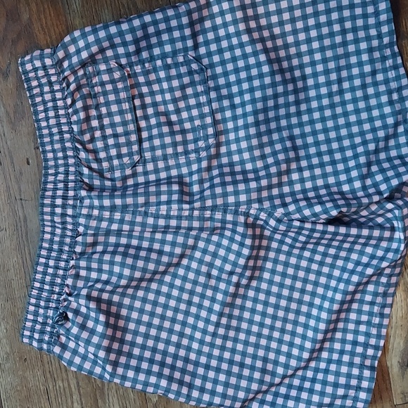 9 for $10 M&M Swimtrunks - Picture 5 of 10